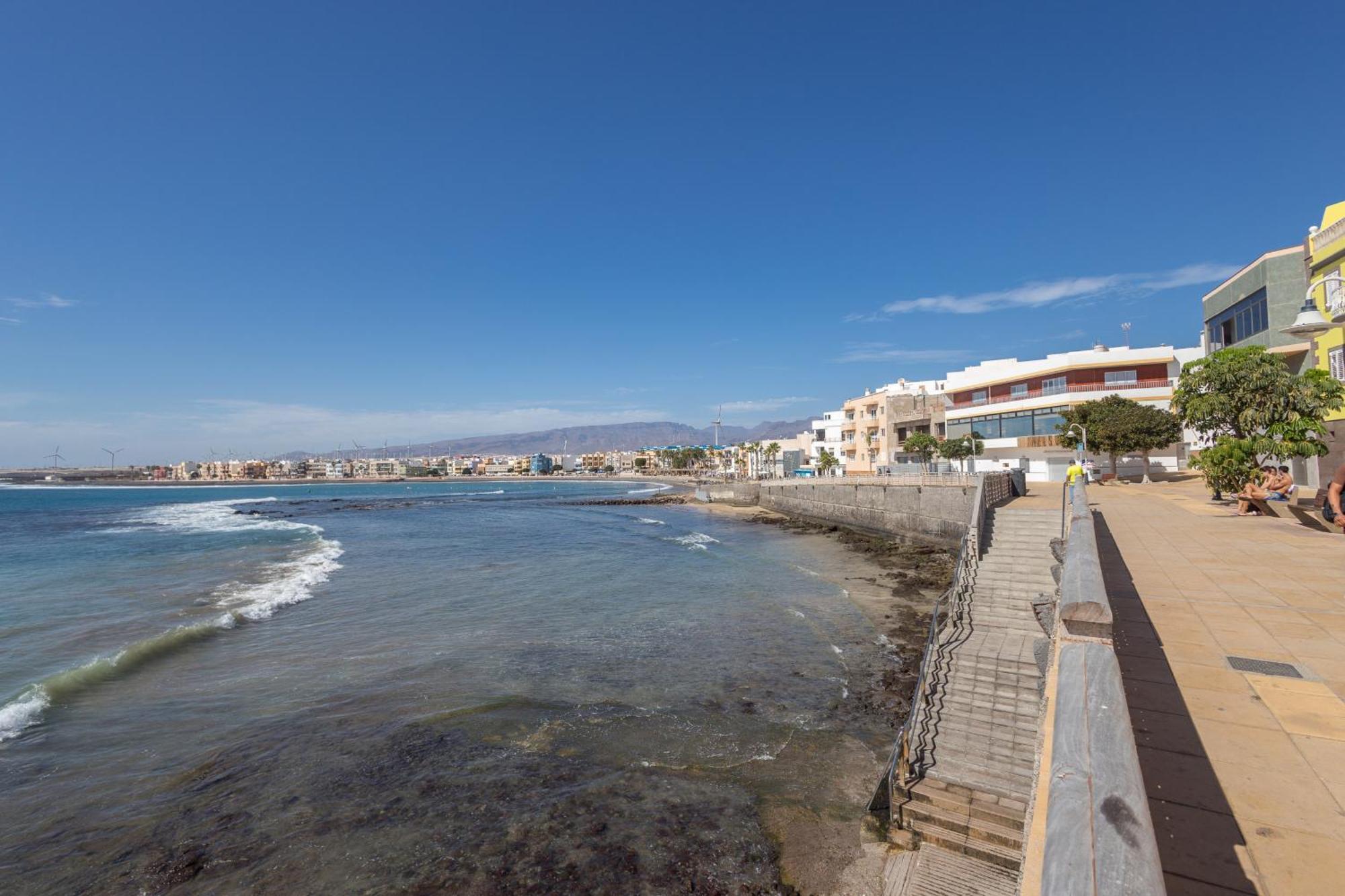 Lightbooking Apartamento Con Terraza En Playa De Arinaga อากวีเมส ภายนอก รูปภาพ